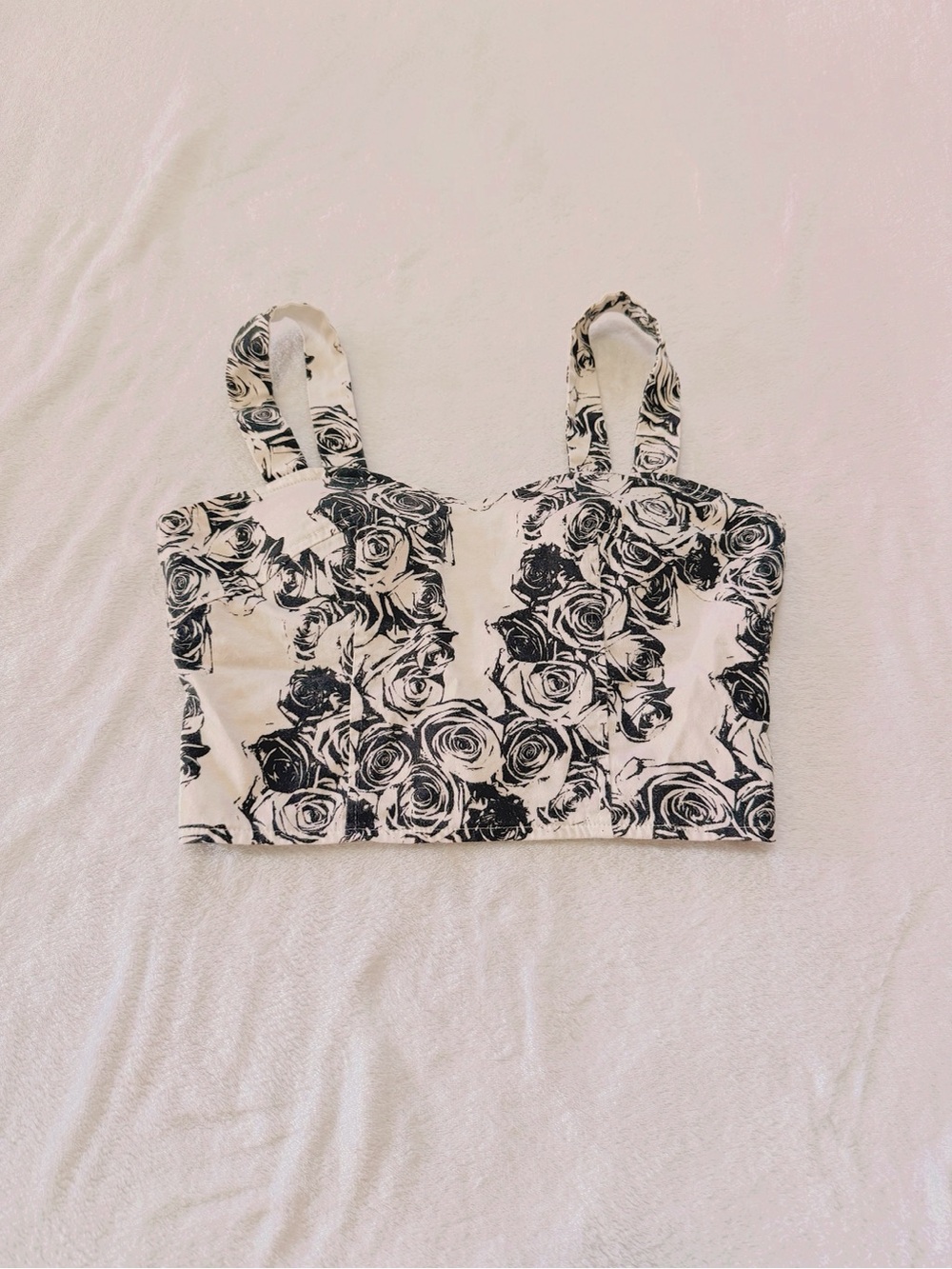 Charlotte Russe Black & White Rose Print Crop Tank